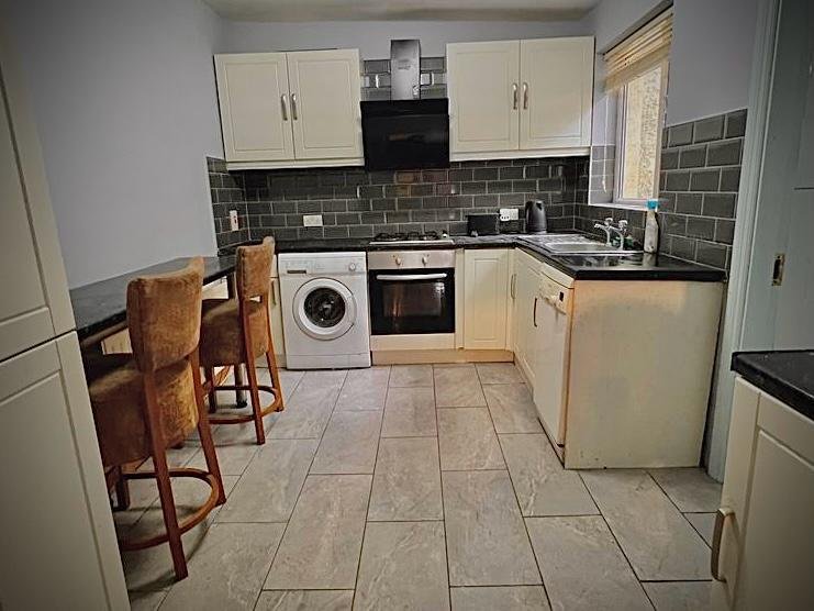 Bed & Breakfast 2026-03-25 at 11.54.56 pm (2)